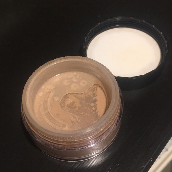 NEW BAREMINERALS - Picture 4 of 5